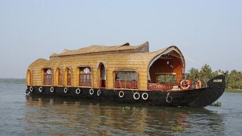Cochin Munnar Alleppey Tour